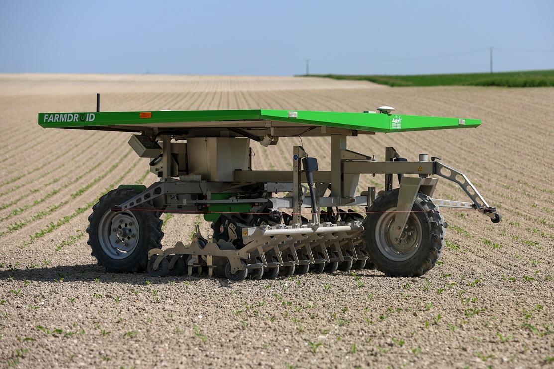 Farmdroid robot